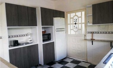 En Venta linda finca con piscina en Anapoima.