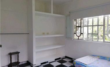 En Venta linda finca con piscina en Anapoima.