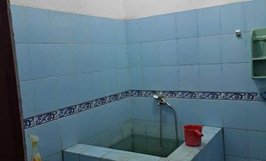 Dijual Rumah Tua pinggir jalan Dr Suharto Kota Kupang NTT