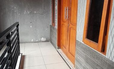 MURAH RUMAH 2 LANTAI KOMP SARIWATES KIARACONDONG DKT ANTAPANI BANDUNG