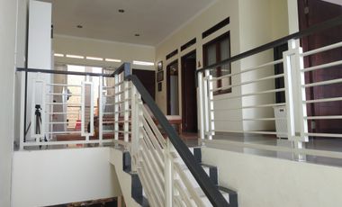 minimalis modern sarie bunga bakung residence