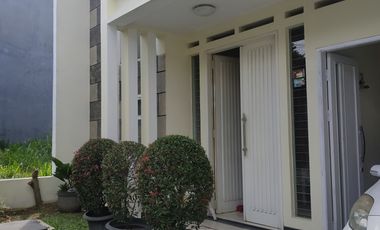 minimalis modern sarie bunga bakung residence