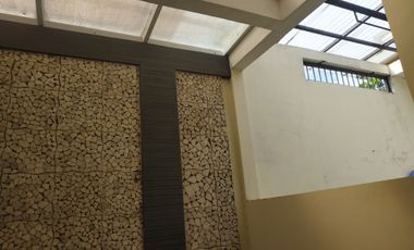 minimalis modern sarie bunga bakung residence