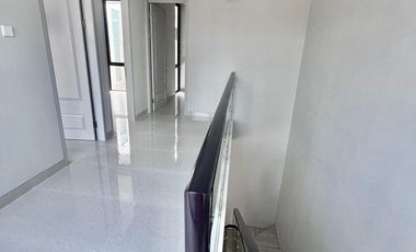 Disewakan Rumah New Gress Grand Island ada AC,Aruba Villa Pakuwon City