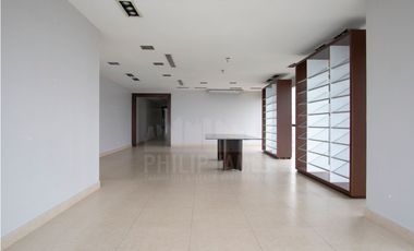 Venta de Oficina en Avenida Balboa, PH Torre BAC