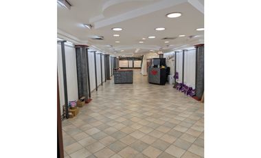 EL DORADO MALL  / LOCAL COMERCIAL / 290M / 2 NIVELES / AIRES