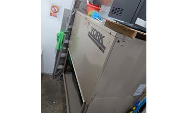 EL DORADO MALL  / LOCAL COMERCIAL / 290M / 2 NIVELES / AIRES