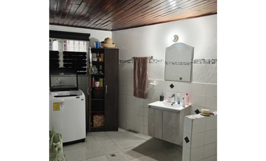 ALTOS DE CERRO VIENTO / 331M / 4 HABITACIONES / CON TERRAZA TECHADA JC