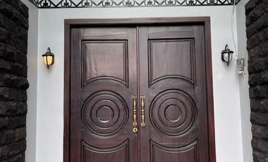 Rumah mewah 2 Lantai 1 M an dalam cluster Jagakarsa