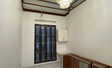 Rumah mewah 2 Lantai 1 M an dalam cluster Jagakarsa