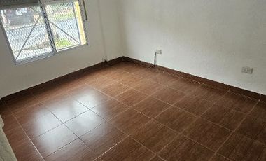 Departamento Tipo Casa en venta en Remedios de Escalada Este