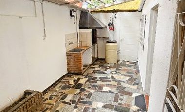 Departamento Tipo Casa en venta en Remedios de Escalada Este