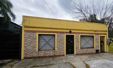 Departamento Tipo Casa en venta en Remedios de Escalada Este