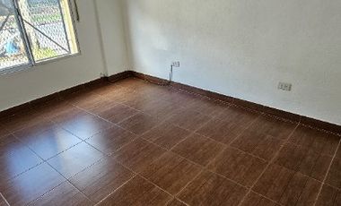 Departamento Tipo Casa en venta en Remedios de Escalada Este