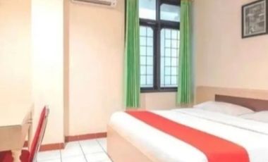 DIJUAL Hotel dalam  kota 3 Lantai Jl.S.Pareman  L.Tanah: 750 L B 1.370