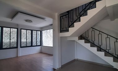 Dijual rumah 2lt siap pakai type 100+ di cluster Pamela Mass