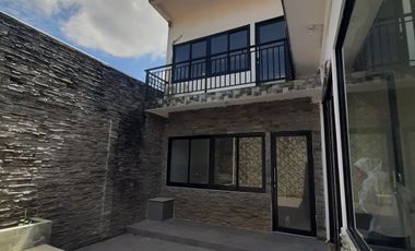 Dijual rumah 2lt siap pakai type 100+ di cluster Pamela Mass