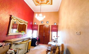 Dijual  Rumah Mewah Tanah 377m2 Strategis Hook Terawat Kota Cirebon