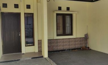 Disewakan dikontrakan rumah siap huni Cisaranten untuk pasangan muda