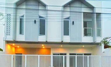 RUMAH 2LANTAI BAGUS STRATEGIS DI KOTA MOJOKERTO