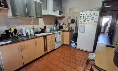 Beccar – Casa Amplia con 3 Habitaciones, Quincho y Parrilla