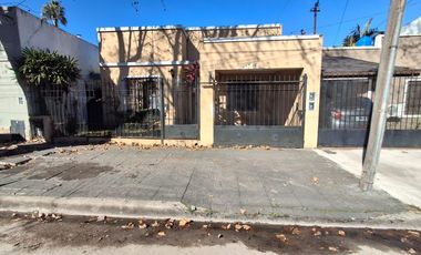 Beccar – Casa Amplia con 3 Habitaciones, Quincho y Parrilla