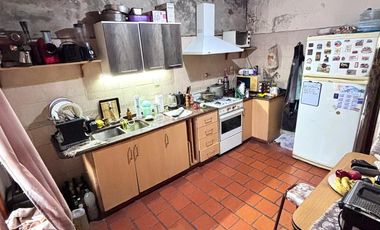 Beccar – Casa Amplia con 3 Habitaciones, Quincho y Parrilla