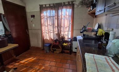 Beccar – Casa Amplia con 3 Habitaciones, Quincho y Parrilla