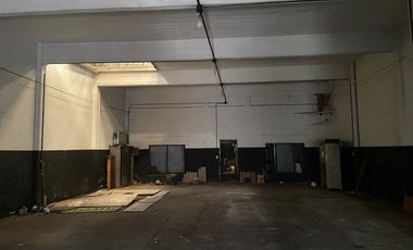 Deposito de 650 mts2 en 2 plantas -  Piñeyro Avellaneda