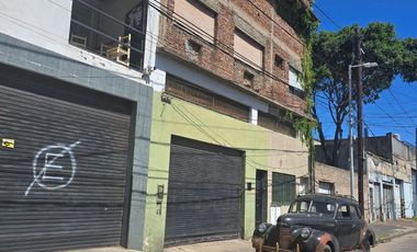 Deposito de 650 mts2 en 2 plantas -  Piñeyro Avellaneda