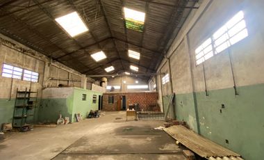 Deposito de 650 mts2 en 2 plantas -  Piñeyro Avellaneda