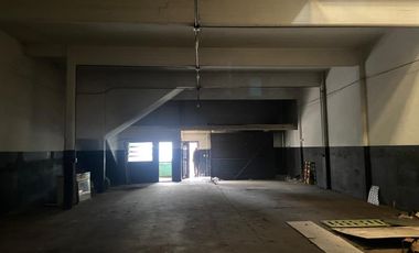 Deposito de 650 mts2 en 2 plantas -  Piñeyro Avellaneda