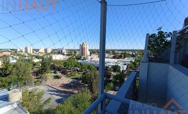 Venta Departamento 3 habitaciones + dos cocheras y bauleras sarmiento al 200