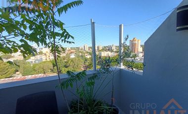 Venta Departamento 3 habitaciones + dos cocheras y bauleras sarmiento al 200