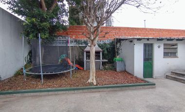 Espectacular casa de 6 ambientes en dos plantas