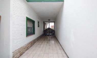 Espectacular casa de 6 ambientes en dos plantas