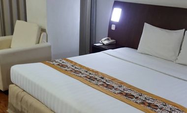 HOTEL TENGAH KOTA GENTENG KALI DEKAT TUNJUNGAN PLAZA, EMBONG MALANG