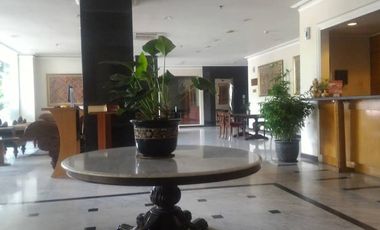 HOTEL TENGAH KOTA GENTENG KALI DEKAT TUNJUNGAN PLAZA, EMBONG MALANG