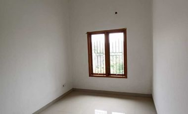 Rumah solo Gentan purbayan dekat luwes baki