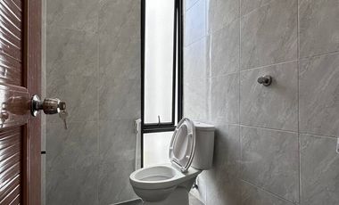 PROMO RUMAH 2 LANTAI 3 KT / 2 KM DI BALEKAMBANG, .KRAMAT JATI, JAKTIM