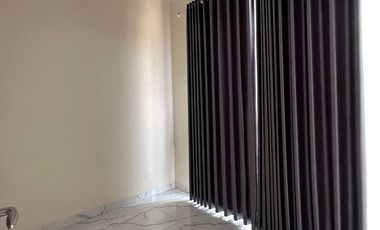 PROMO RUMAH 2 LANTAI 3 KT / 2 KM DI BALEKAMBANG, .KRAMAT JATI, JAKTIM