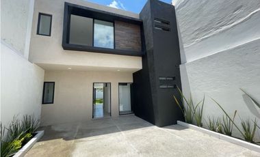 OPORTUNIDAD CASA EN PREVENTA ZONA CENTRO DE JIUTEPEC CON VIGILANCIA