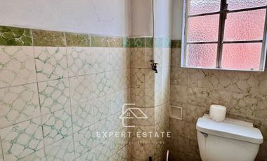 Edificio venta CENTRO - Locales en PB y 2 deptos en PA / Premises on GF + 2 apts