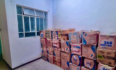Edificio venta CENTRO - En esquina con local en PB y depto en PA / Corner