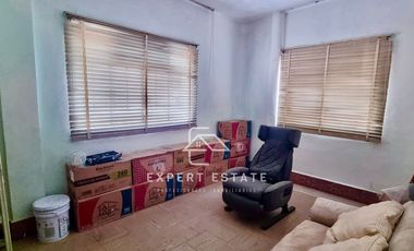 Edificio venta CENTRO - En esquina con local en PB y depto en PA / Corner