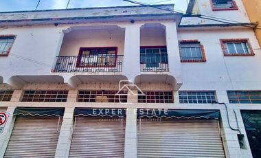 Edificio venta CENTRO - En esquina con local en PB y depto en PA / Corner