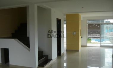 Casa en Venta en 53/5 y 6 Villa Elisa - Alberto Dacal Propiedades