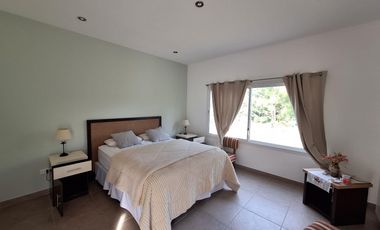 Casa en Costa Esmeralda - Barrio golf II