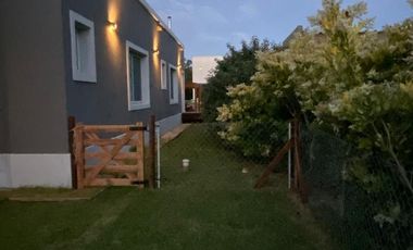 Casa en Costa Esmeralda - Barrio golf II