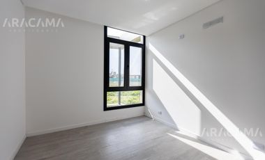 VENTA CASA EN LA MAGDALENA - CANNING